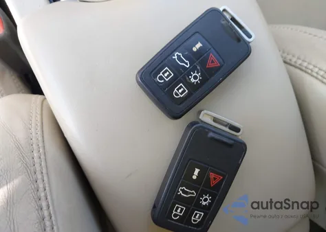 2010 Volvo Xc60 T6/T6 R-Design из США, поврежденный, VIN YV4992DZ1A2023551